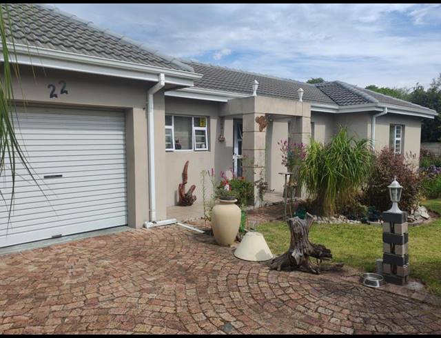 2 BEDROOM HOUSE FOR SALE IN SANDBAAI